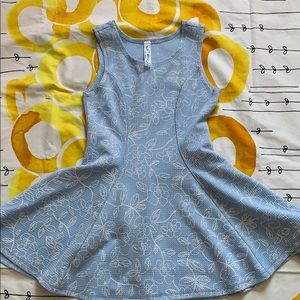 Beautiful blue floral print dress size 6